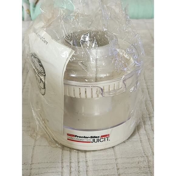 Vtg Proctor Silex Juicit Model J333 Cordless Battery Powered Juicer *Open Box* - Picture 6 of 8